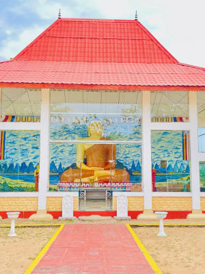 Pilgrims Offering Prayers