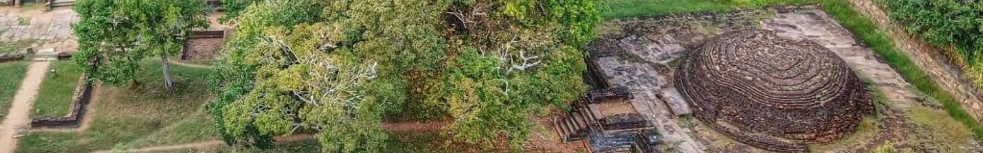 Ancient Buddhist temple in Trincomalee - Welgam Vehera